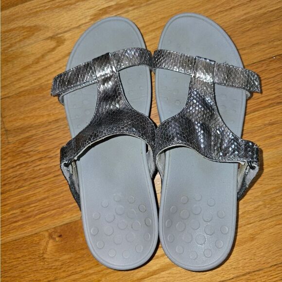 Vionic Ellie Silver Slip On Sandals Womans Size 9.5 - Picture 5 of 6